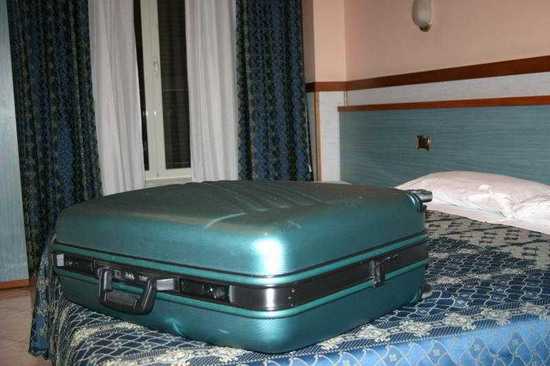 רומא Hotel Rubino מראה חיצוני תמונה
