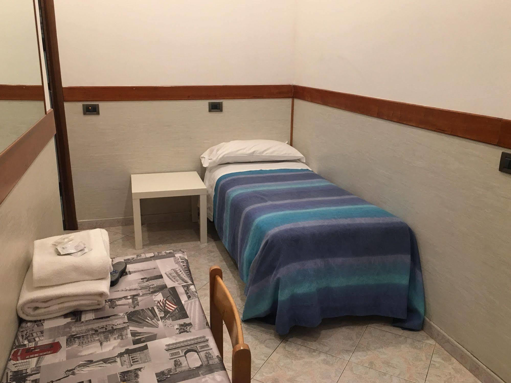 רומא Hotel Rubino מראה חיצוני תמונה