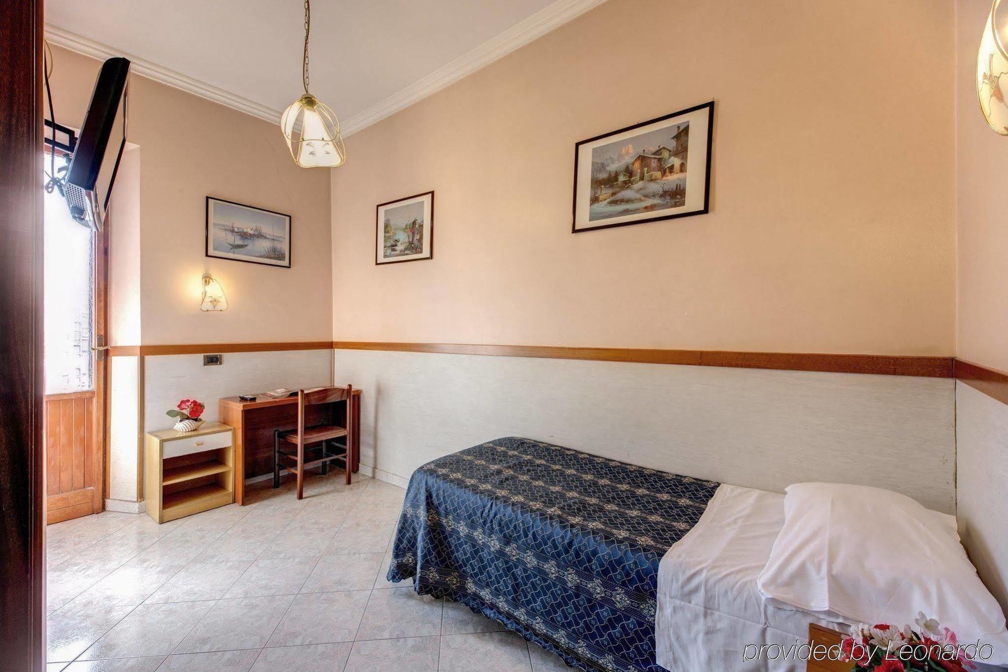 רומא Hotel Rubino מראה חיצוני תמונה